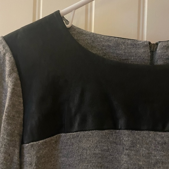 THML Dress - Picture 3 of 3